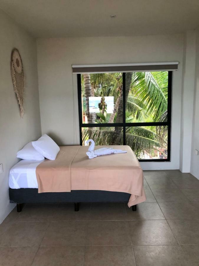 Cuxos Hotel Beachfront Isla Mujeres Eksteriør billede